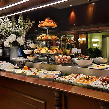 Hotel Napoleon 5*