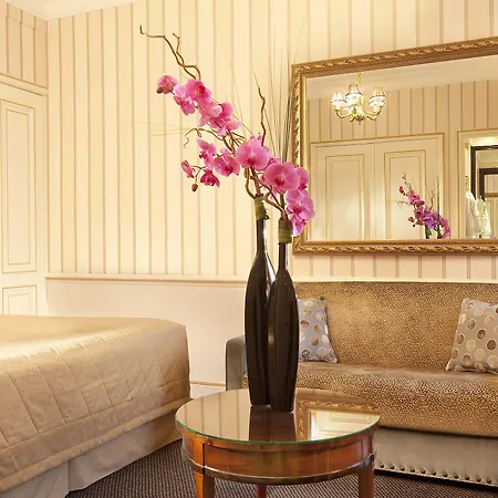 巴黎拿破仑酒店 酒店