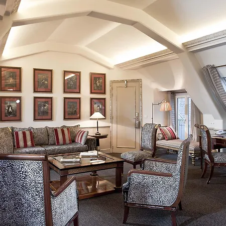 巴黎拿破仑酒店 酒店