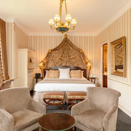 巴黎拿破仑酒店 5*